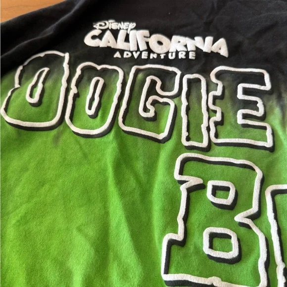 Disney Oogie Boogie Bash 2024 Spirit Jersey XXL Green Black Tie Dye NWT - Picture 8 of 10